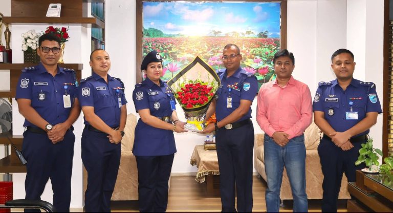 মাদারীপুরে নতুন অতিরিক্ত পুলিশ সুপার (সদর সার্কেল) ফারিহা রফিক ভাবনার দায়িত্ব গ্রহণ