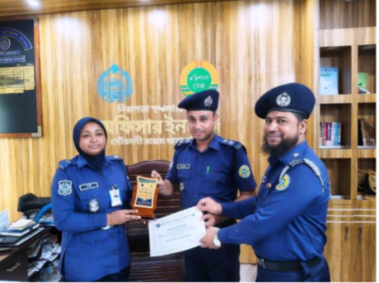 বরিশালের শ্রেষ্ঠ এসআই নির্বাচিত গৌরনদী মডেল থানার মো. সাইফুল ইসলাম