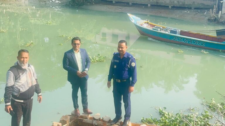 গৌরনদীতে নদী দখলের দায়ে মোবাইল কোর্ট: এক মাসের কারাদণ্ড ও ৫০ হাজার টাকা জরিমানা